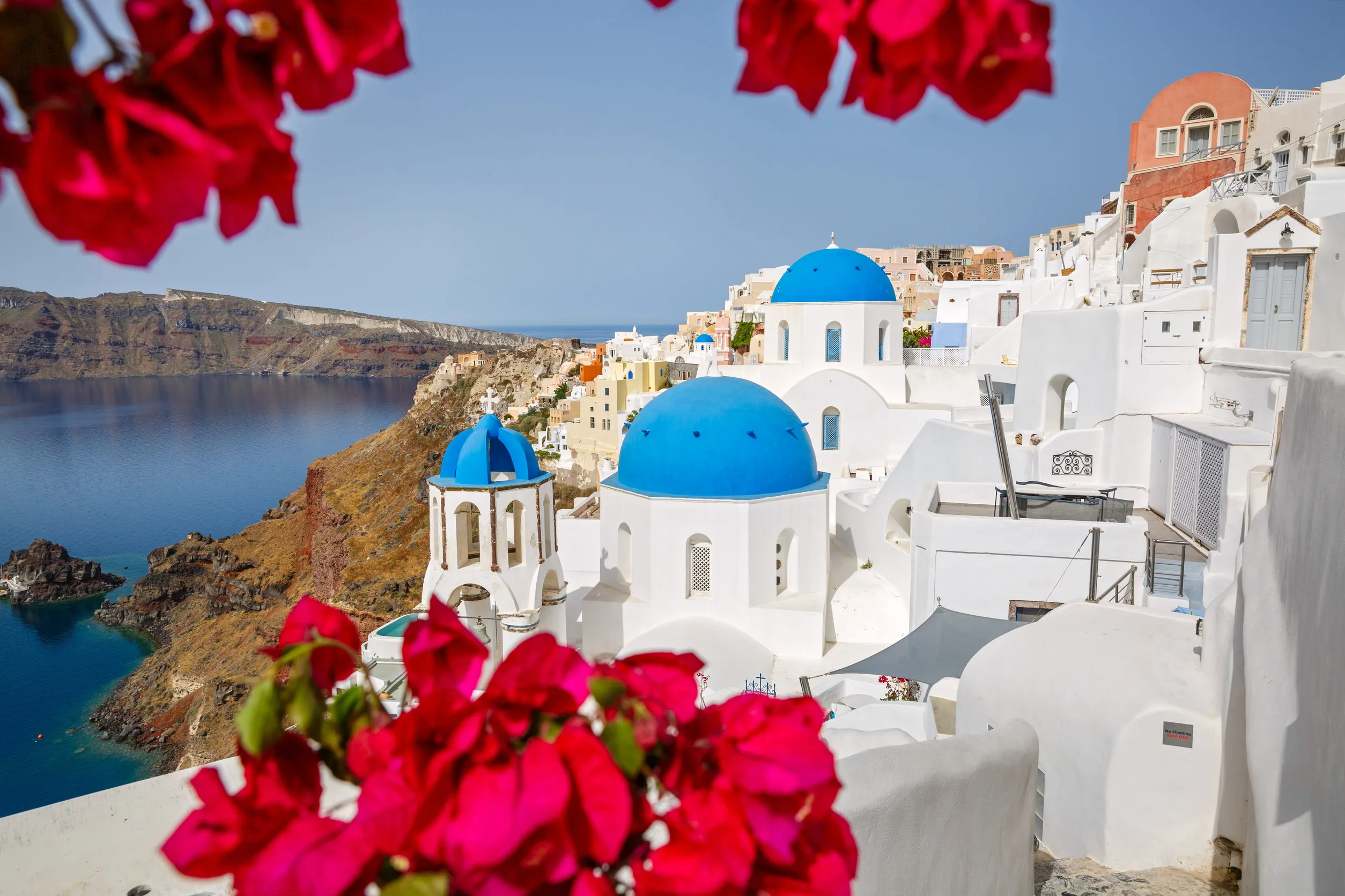 Mi mennyibe kerül Santorinin? - részletes 2026-os árkörkép turistáknak